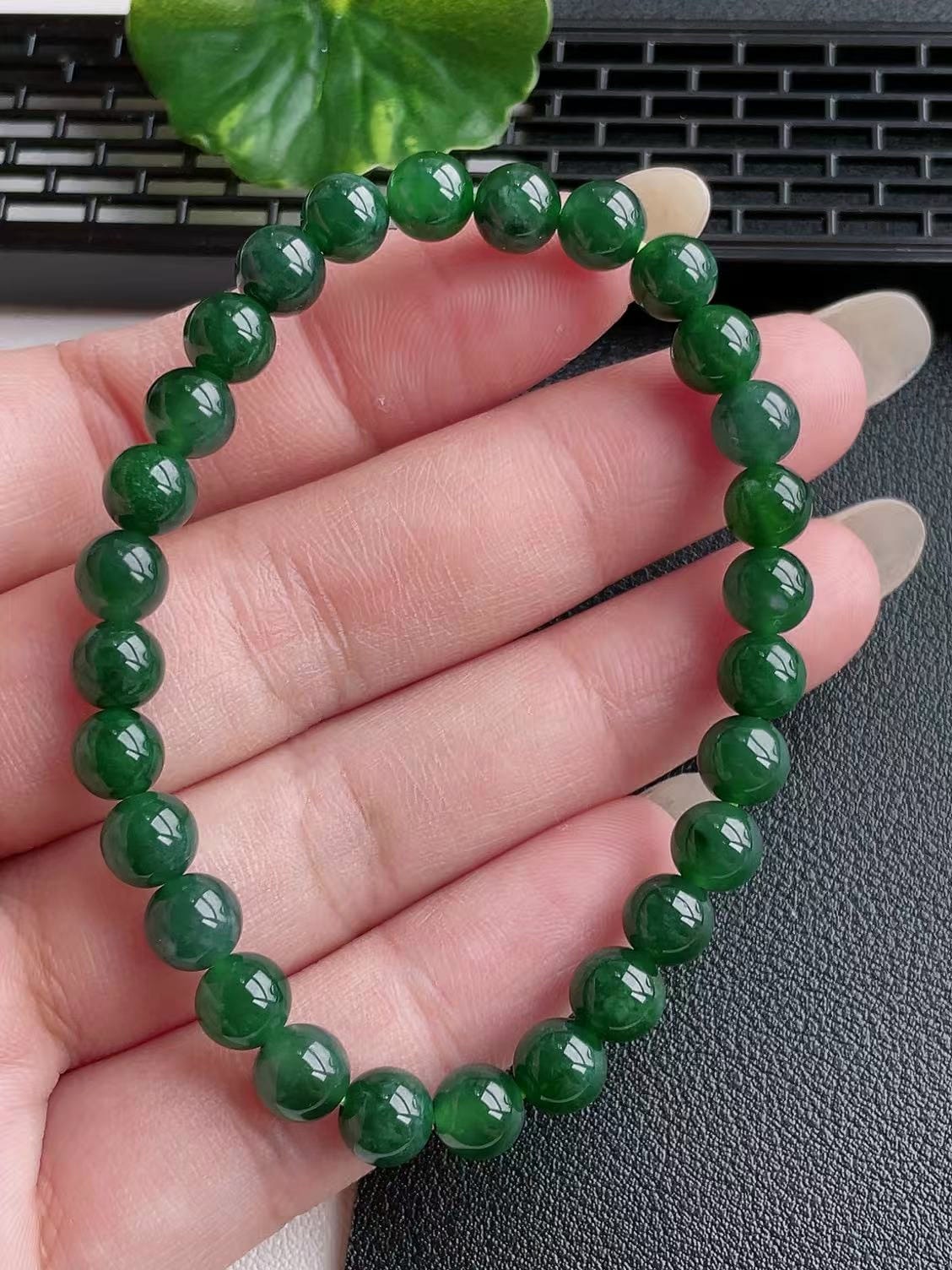 Certified Japanese Intense Deep Green Burmese A-Jade Beaded Bracelet (MADE IN JAPAN) (7 mm Each x 28 beads) 05068