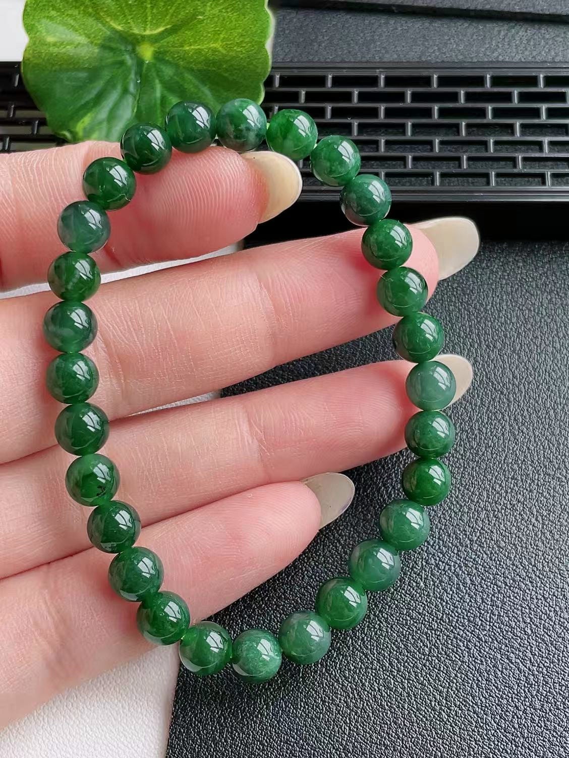 Certified Japanese Intense Deep Green Burmese A-Jade Beaded Bracelet (MADE IN JAPAN) (7 mm Each x 28 beads) 05068