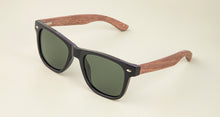 將圖片載入到圖庫檢視器中， Tatsu FYORO Sunglasses (UV400 Polarized, Glossy Black Frames and Walnut Temple)