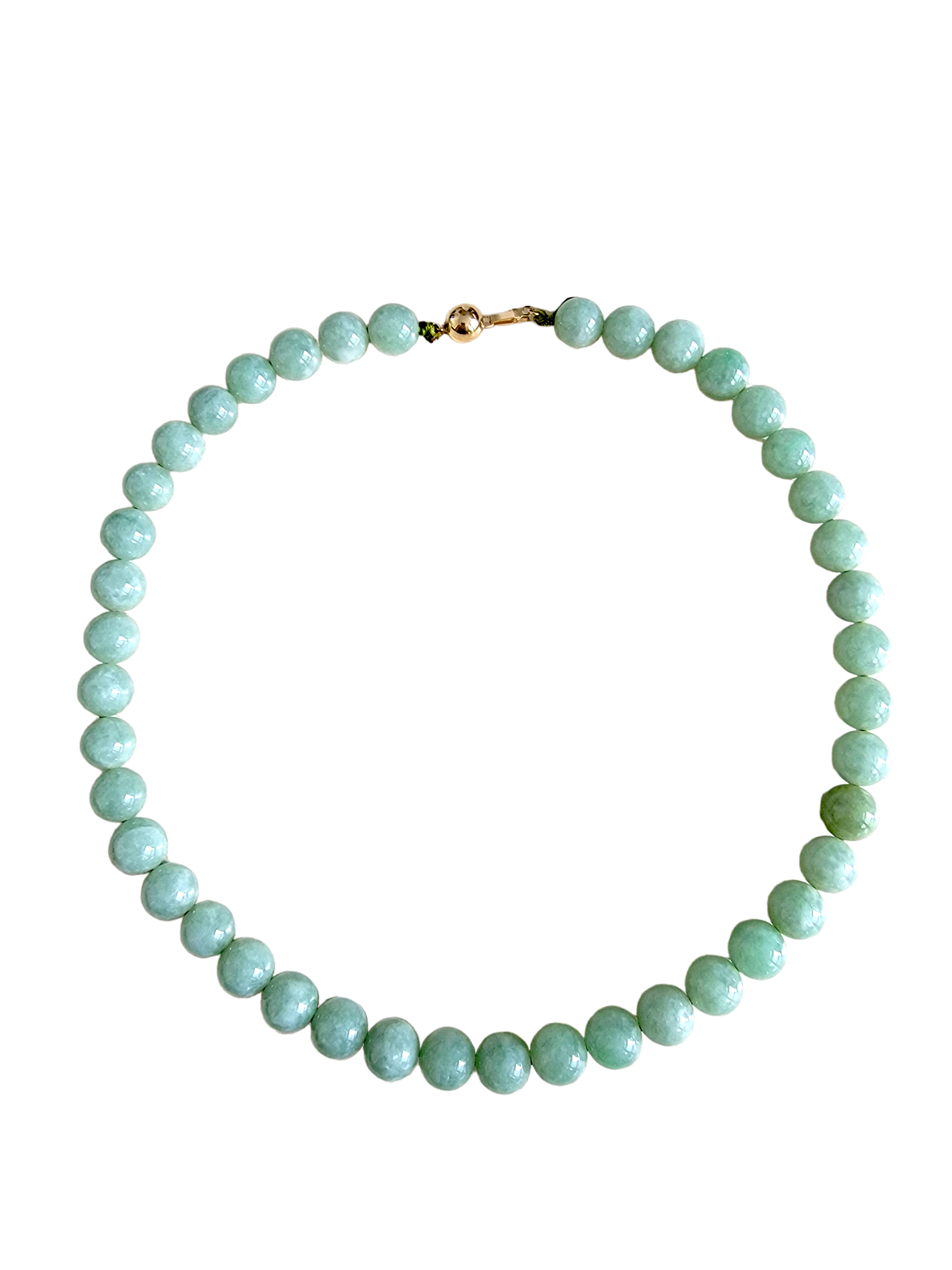 Beautiful 200 Cts Geniune Jade Necklace 20 inches - 40 E405
