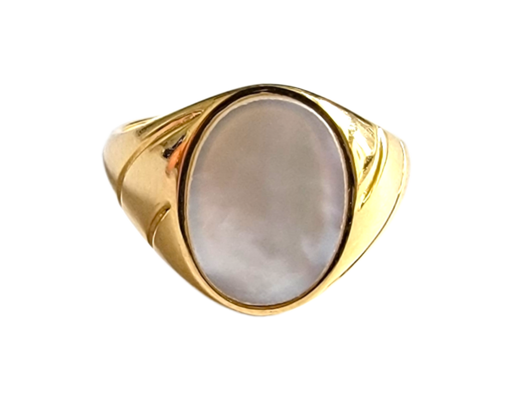 Fyie Signet MOP Ring (with 14K Gold)