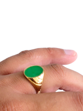 Load image into Gallery viewer, Fyie Signet Jade Ring (with 14K Gold)