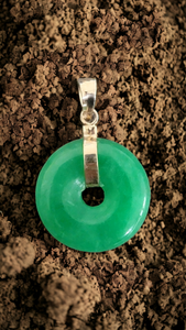 Jade Disc Pendant (with 14K Gold)