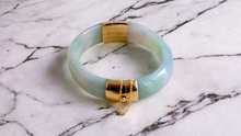 將圖片載入到圖庫檢視器中， Viceroy&#39;s Elliptical Burmese Jade Bangle Bracelet (with 14K Gold)