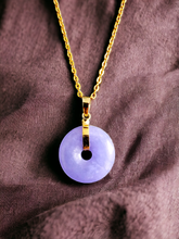 Load image into Gallery viewer, Purple Jade Disc Pendant (with 14K Gold)