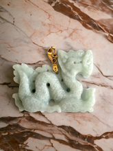 画像をギャラリービューアに読み込む, Pinnacle Dragon Burmese Jade Pendant (with 14K Gold)