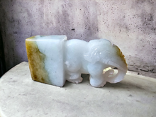 將圖片載入到圖庫檢視器中， Origins of the Magnificent Burmese A-Jadeite Elephant Decoration Ornament