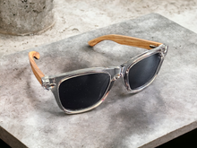 画像をギャラリービューアに読み込む, Tatsu FYORO Sunglasses (UV400 Polarized, Crystal Grey Frames and Zebrawood Temple)