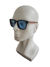 画像をギャラリービューアに読み込む, FYORO Ryu Sunglasses (UV400 Polarized Blue tinted Lens, Glossy Black Frames, Walnut Temple)