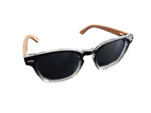 將圖片載入到圖庫檢視器中， FYORO Ryu Sunglasses (UV400 Polarized Grey tinted Lens, Glossy Black and Crystal Hombre Frames, Walnut Temple)