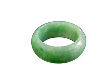 將圖片載入到圖庫檢視器中， Master&#39;s Burmese A-Jadeite Infinity Band Ring 09001