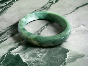 Earth's Burmese A-Jade Bangle Bracelet (MADE IN JAPAN) 08808