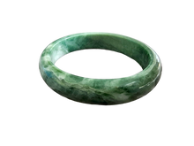 Load image into Gallery viewer, Earth&#39;s Burmese A-Jade Bangle Bracelet (MADE IN JAPAN) 08808