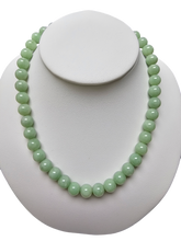 將圖片載入到圖庫檢視器中， Imperial Burmese A-Jade Beaded Necklace (10mm Each x 42 beads) 10001