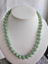 將圖片載入到圖庫檢視器中， Imperial Long Burmese A-Jade Beaded Necklace (10mm Each x 42 beads) 10002