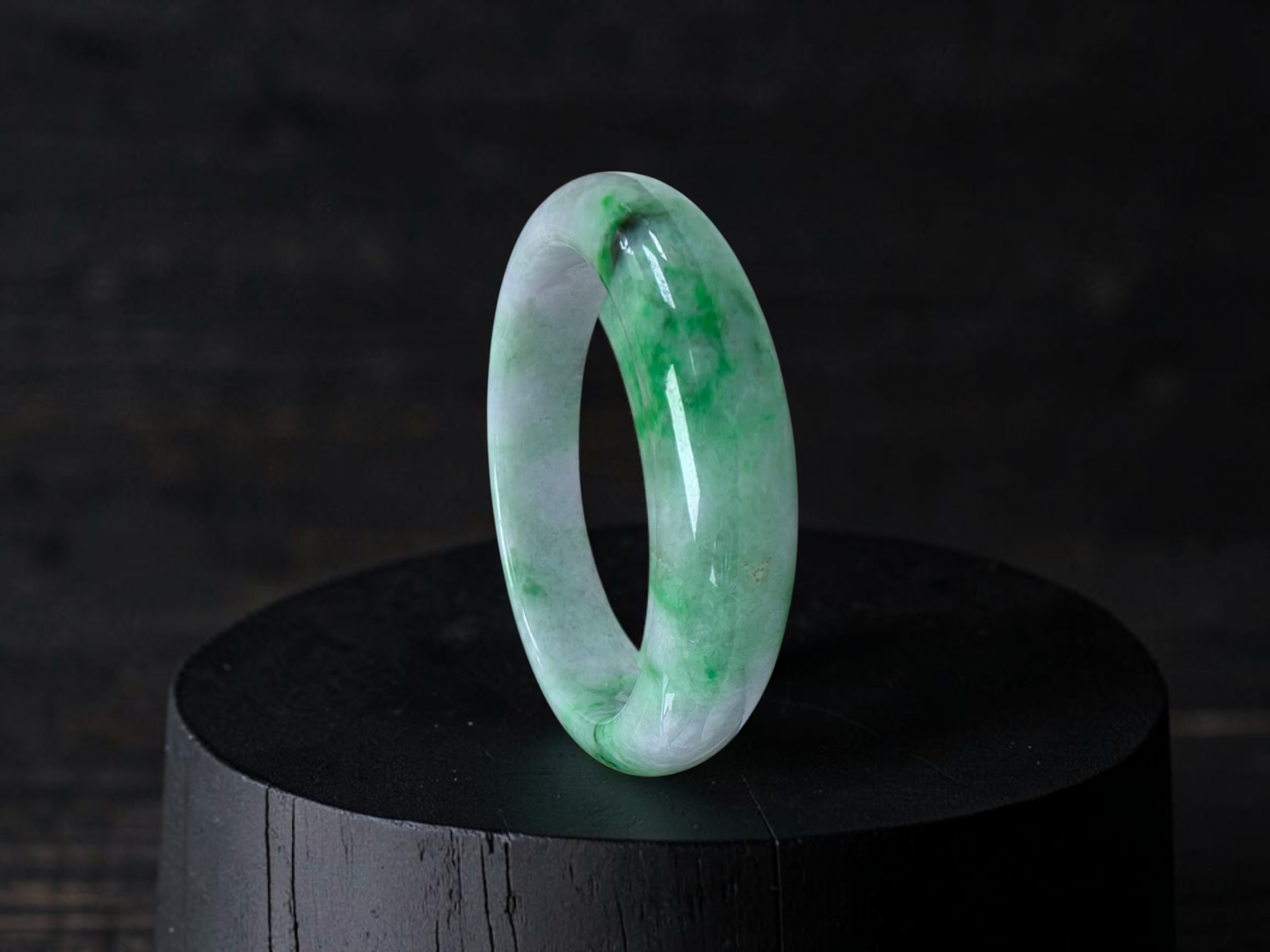 Certified Earth's (MADE IN JAPAN) Burmese Icy Green A-Jade Round Bangle Bracelet - 08842