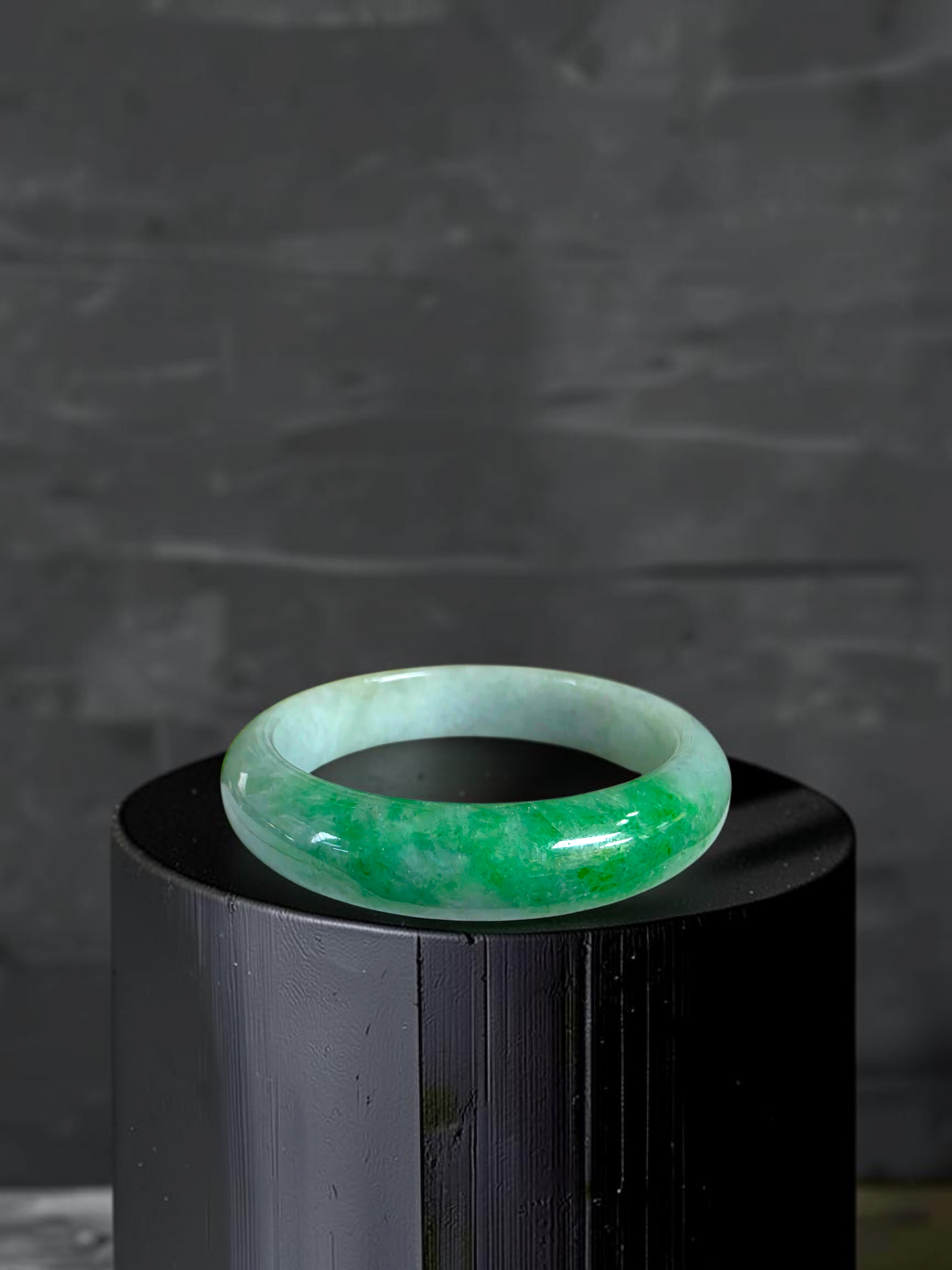Certified Earth's (MADE IN JAPAN) Burmese Icy Imperial Green A-Jade Round Bangle Bracelet - 08843
