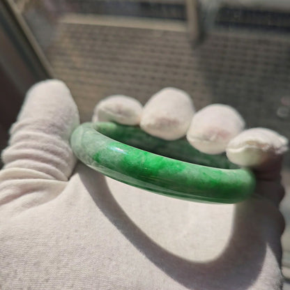 Earth's (MADE IN JAPAN) Burmese Green A-Jade Round Bangle Bracelet - Certified 08835