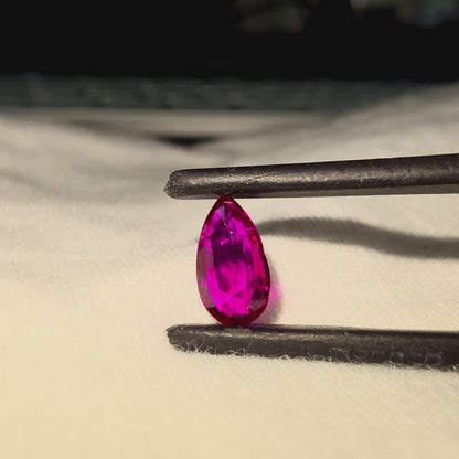 GIA Certified 1.00 cts. No Heat Vivid Red Ruby (Mozambique) Pear Shaped Loose Stone LS80