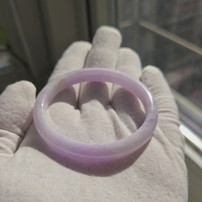 Earth's (MADE IN JAPAN) Burmese Pale Lavender A-Jade Round Bangle Bracelet - Certified 08838