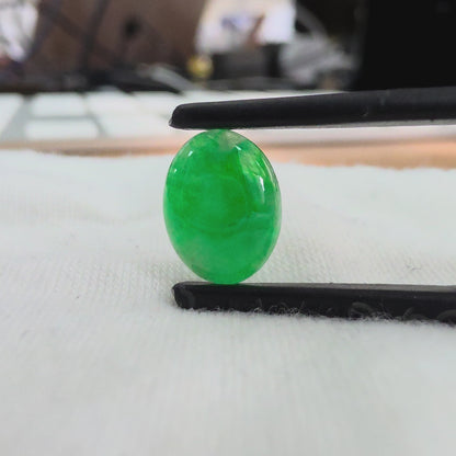Certified MADE IN JAPAN 1.853 cts. Bright Vivid Spring Green Burmese A-Jadeite Oval Cabochon Loose Stone LS98