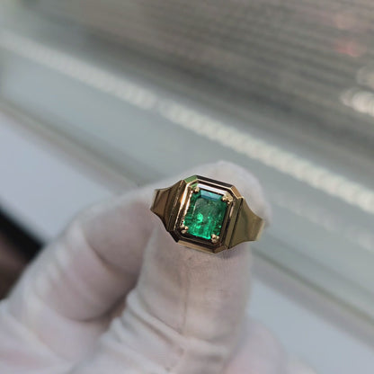 Certified Natural Columbian Emerald 1.72 cts (Vivid Green) Men's Ring with 14K Yellow Gold - Size US 9 - R6