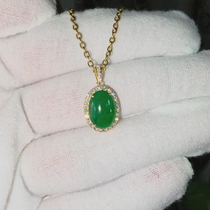Toyoake MADE IN JAPAN 5.05 cts. Certified Bright Imperial Green Burmese A-Jadeite Pendant (with 18K Yellow Gold and White Diamonds)