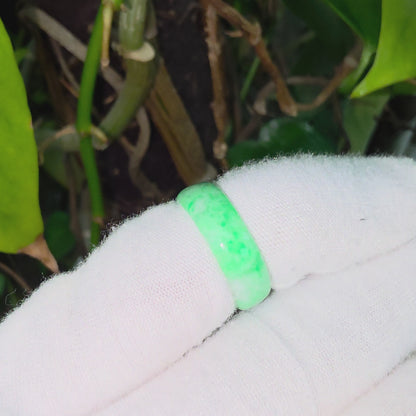 Burmese Bright Green A-Jade Infinity Band Ring - Size US 5.5 - V1