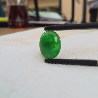 Certified MADE IN JAPAN 2.754 cts. Bright Vivid Green Burmese A-Jadeite Oval Cabochon Loose Stone LS96