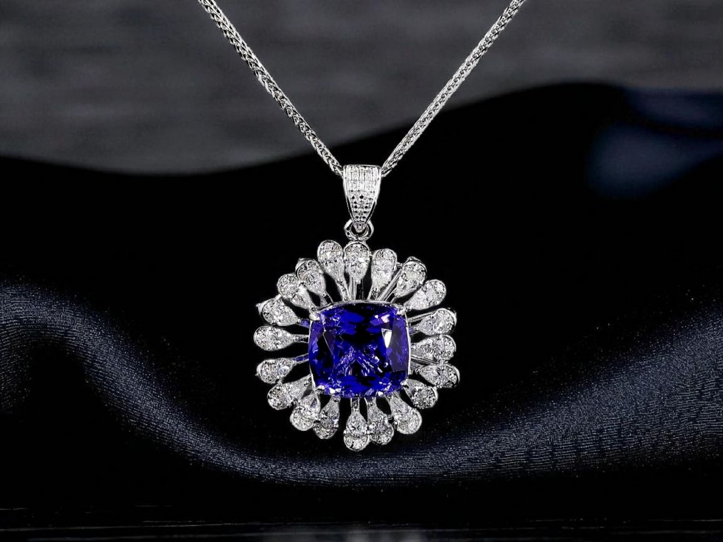 Teramo (4.94 cts.) Tanzanite and Natural Diamonds Pendant (with 18K White Gold)  - P3045