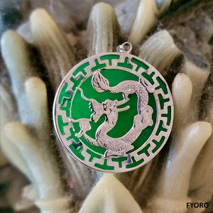 Kowloon Jade Dragon Pendant (with 14K White Gold)